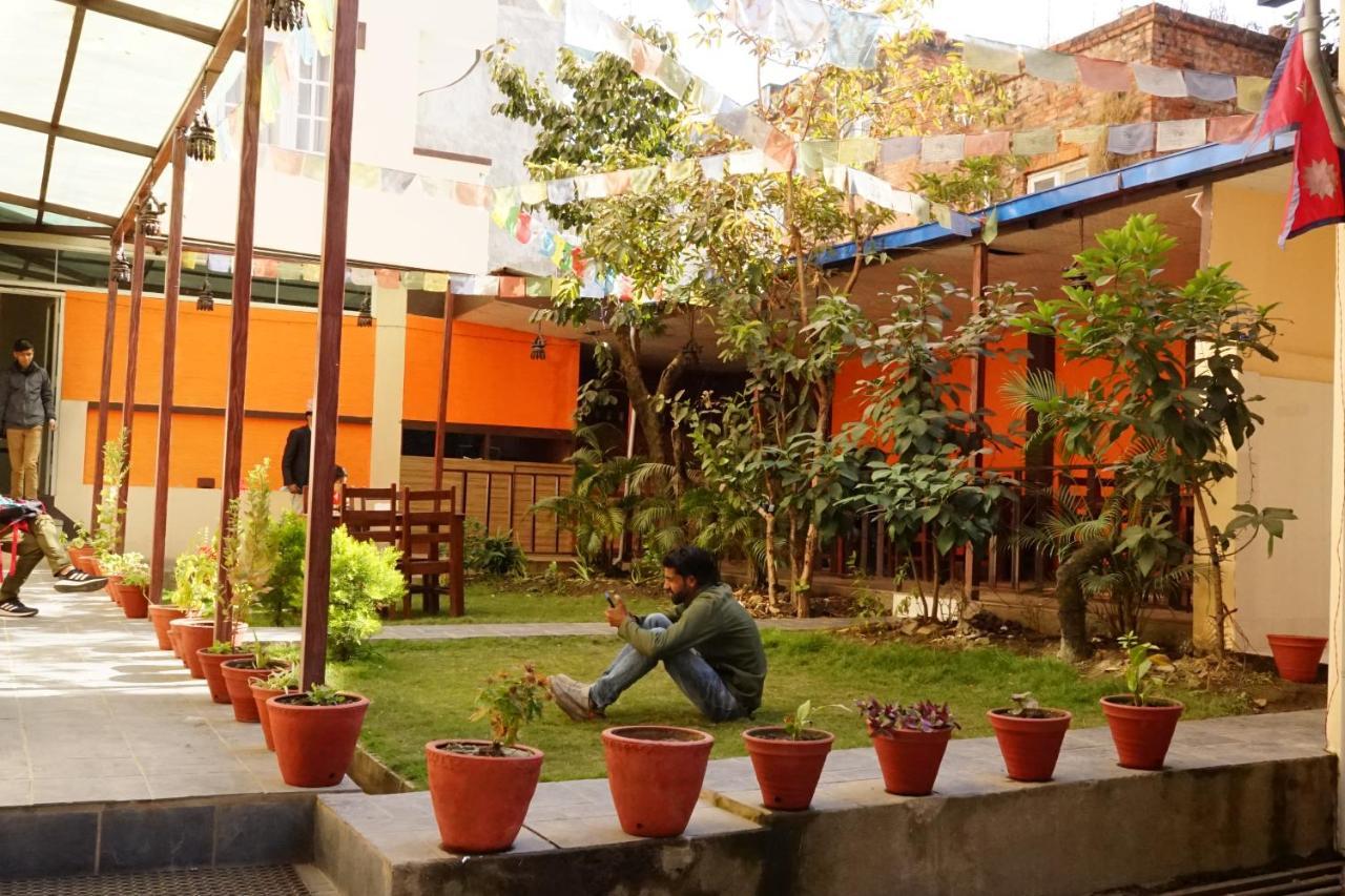 Hotel Chhimeki Kathmandu Buitenkant foto