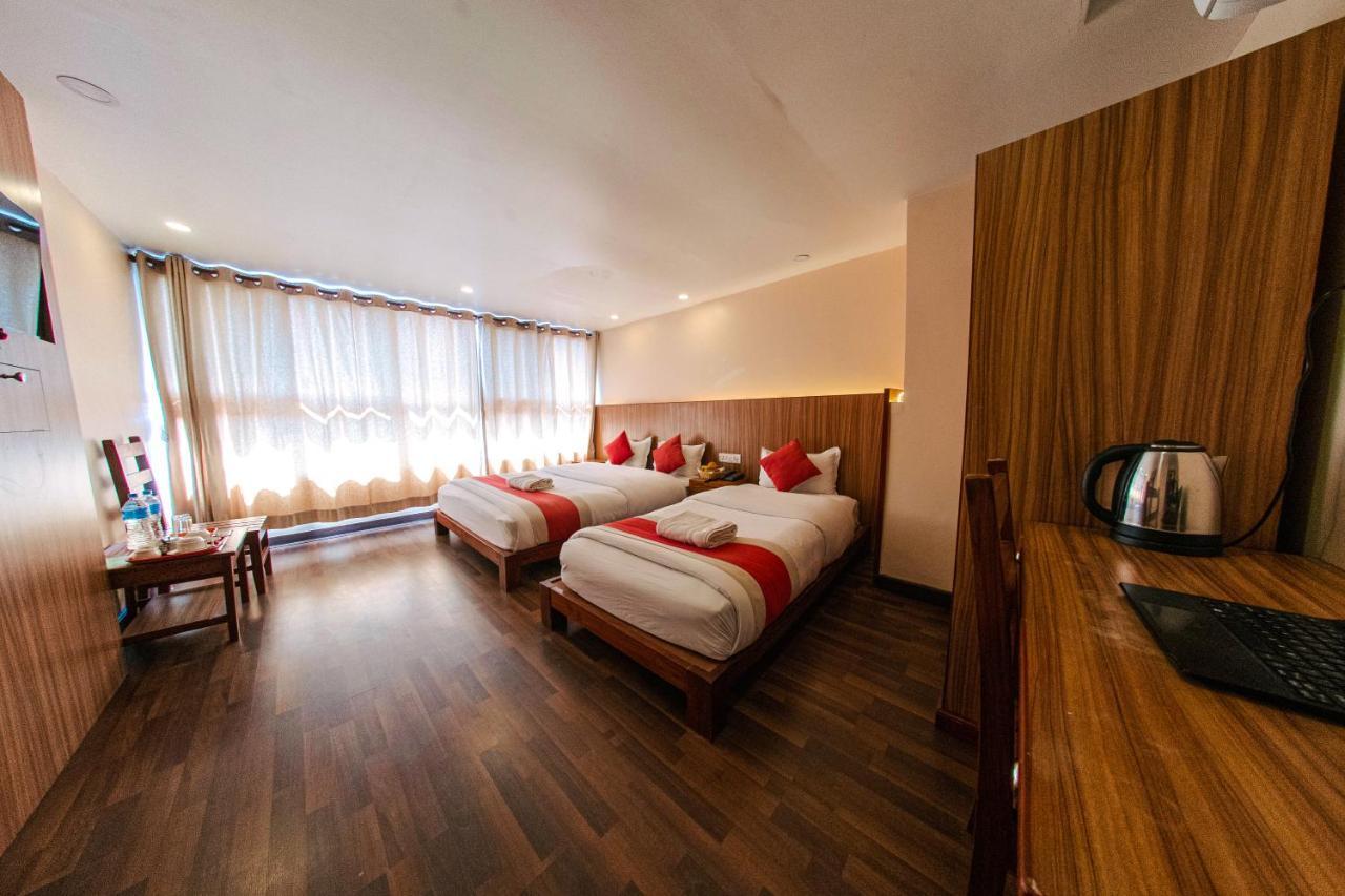 Hotel Chhimeki Kathmandu Buitenkant foto