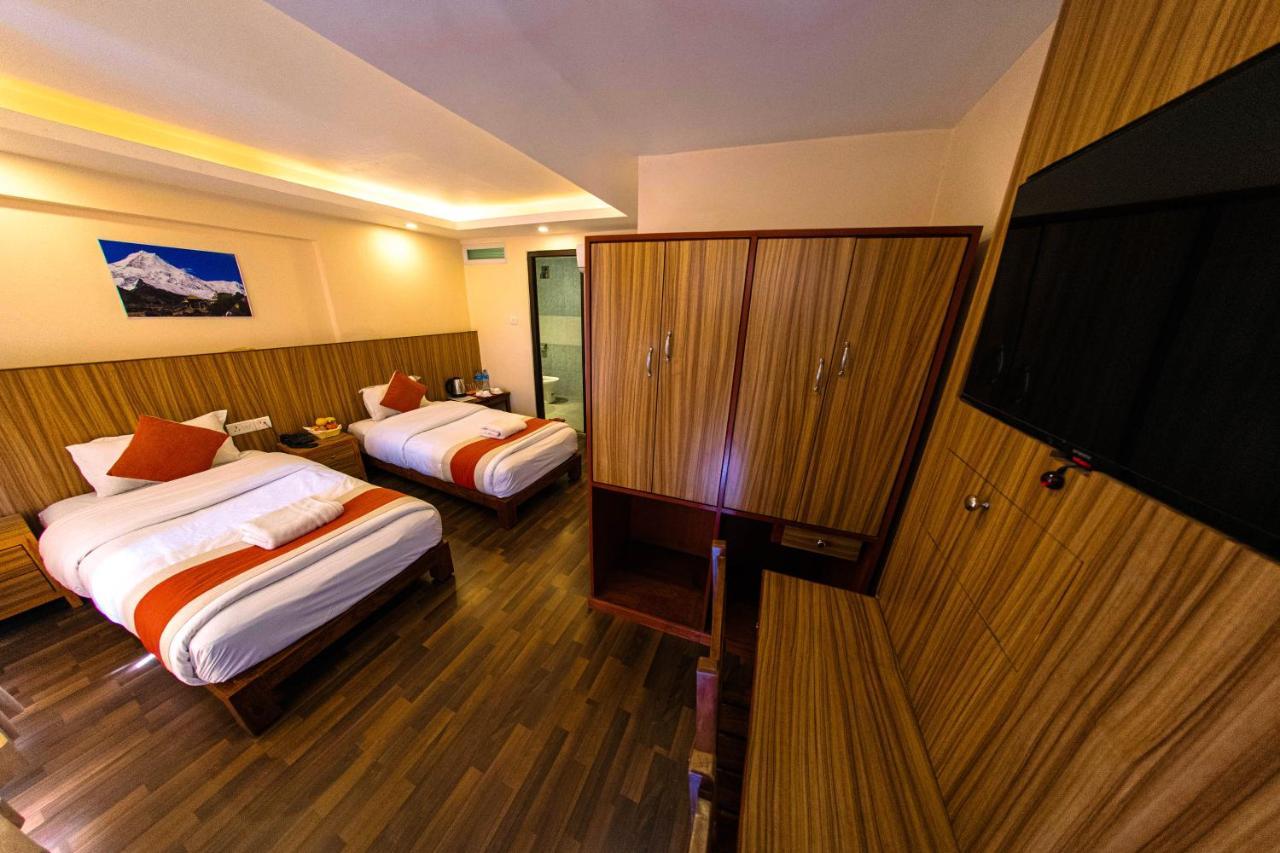 Hotel Chhimeki Kathmandu Buitenkant foto