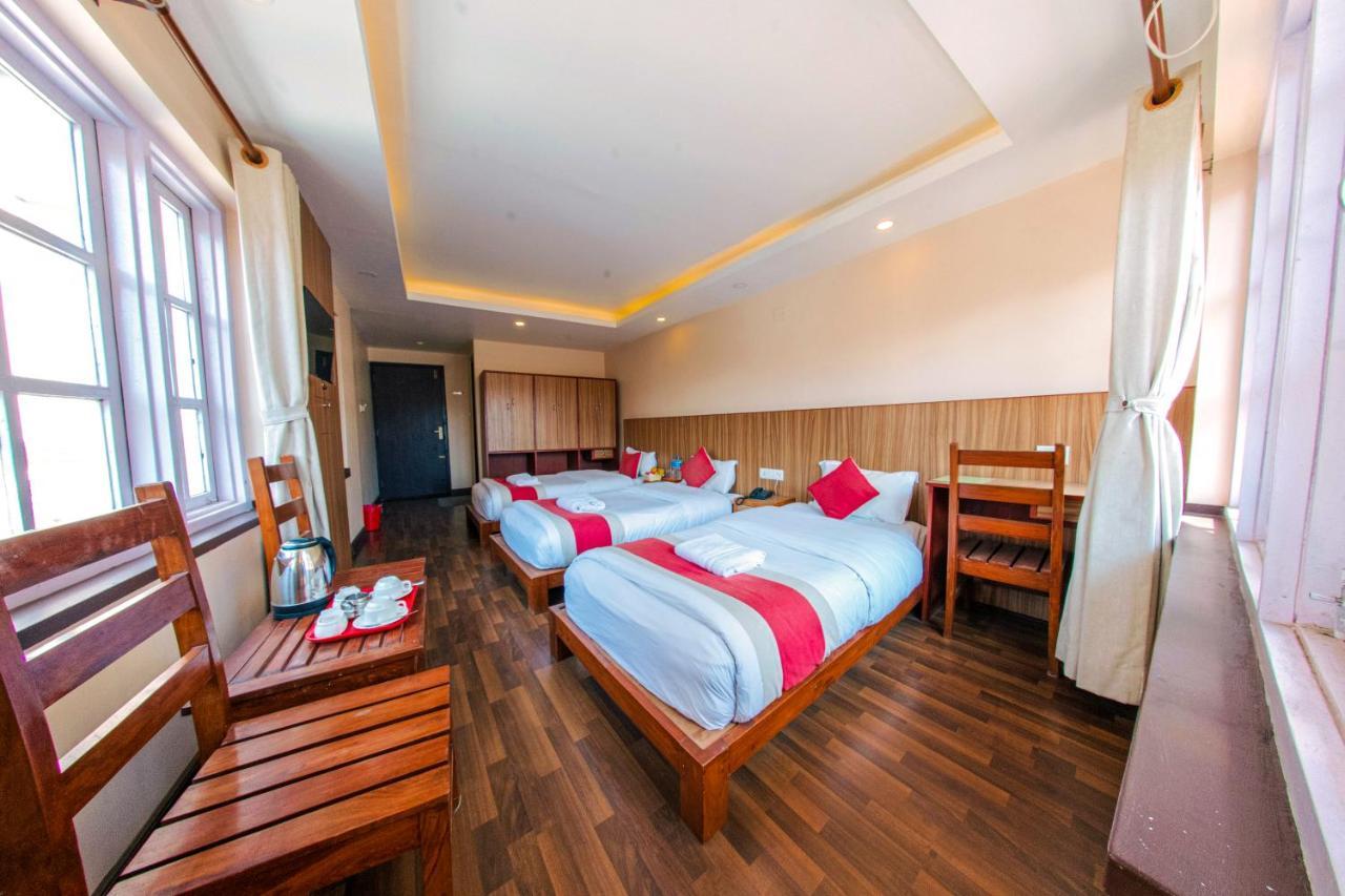 Hotel Chhimeki Kathmandu Buitenkant foto