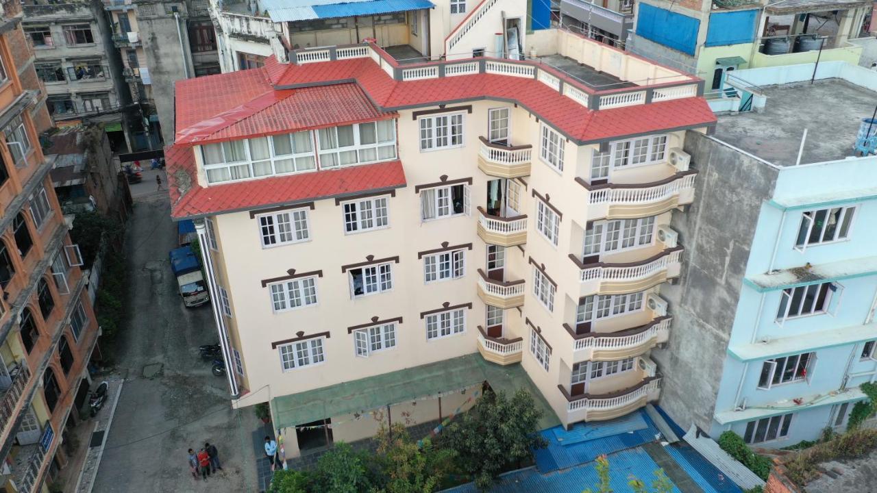 Hotel Chhimeki Kathmandu Buitenkant foto
